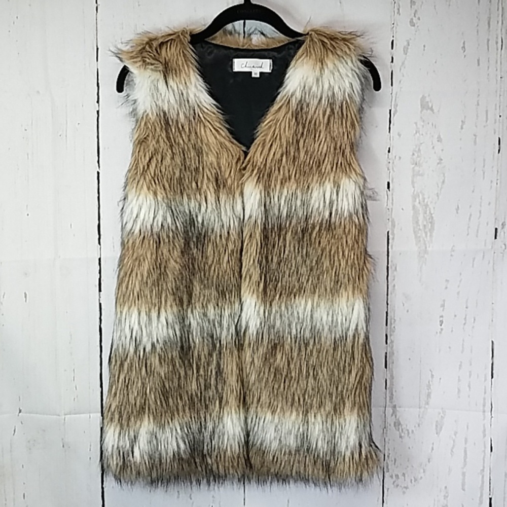 Chicwish faux fur vest size xs animal print